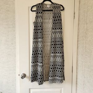LuLaRoe Long Knit Vest Size M Euc